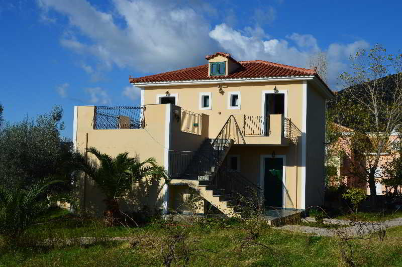 Apartment Koukounaries *